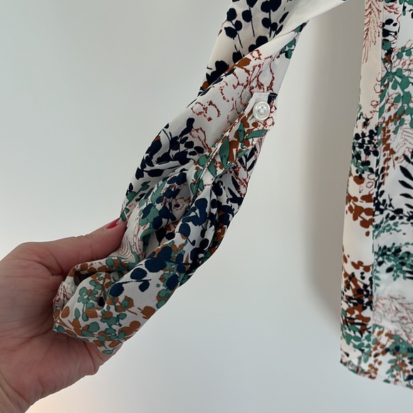 Van Heusen Blouse - Picture 4 of 5